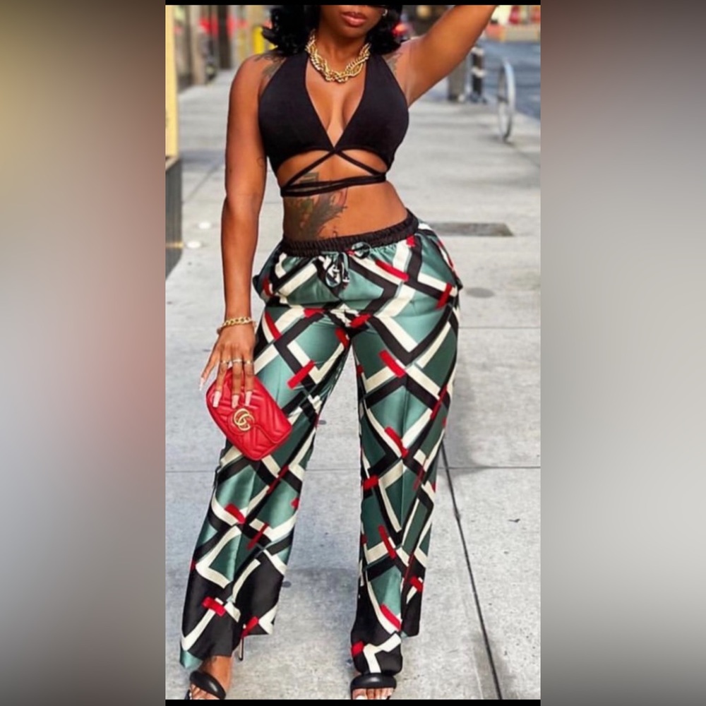 ZARA printed satin pants BNWT sz M hard to find!